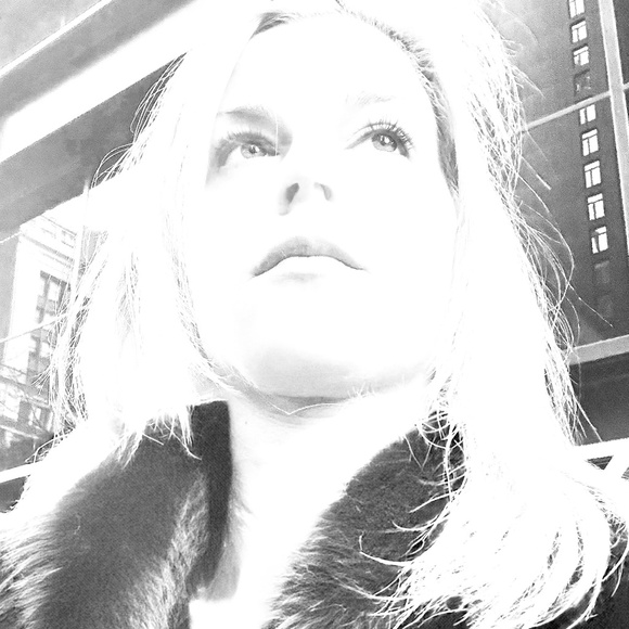 Meet your Posher, Alexa - Picture 1 of 1